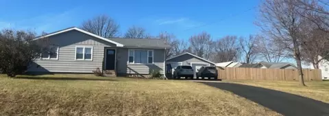 509 East St, Plainfield, IA 50666