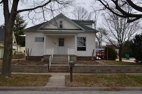 116 NE 6th St, Waverly, IA 50677