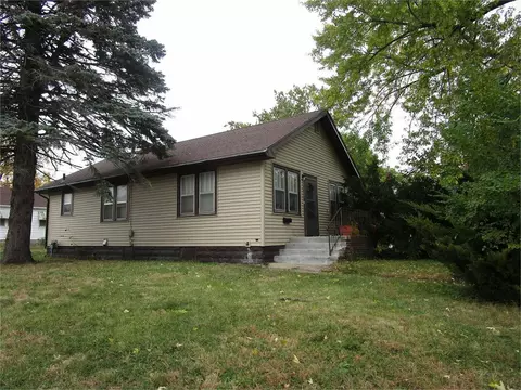 103 Dearborn Ave, Waterloo, IA 50703