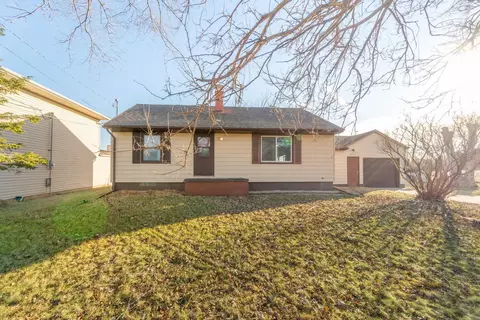 3666 Logan Ave, Waterloo, IA 50703