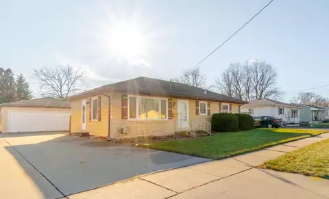 1229 Downing Ave, Waterloo, IA 50701