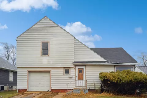 305 4th Ave SE, Oelwein, IA 50662