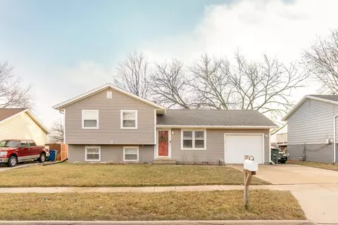 3913 Sager Ave, Waterloo, IA 50701