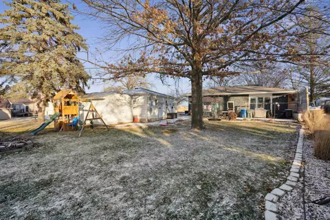 514 S Hackett Rd, Waterloo, IA 50701 photo 23
