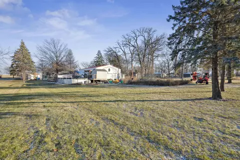 514 S Hackett Rd, Waterloo, IA 50701 photo 25