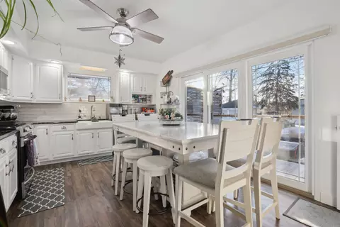 514 S Hackett Rd, Waterloo, IA 50701 photo 7