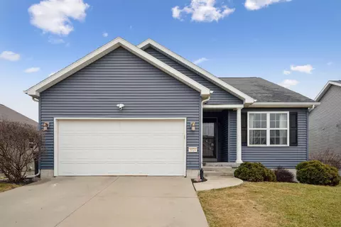 5024 Luke St, Cedar Falls, IA 50613