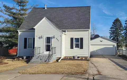 605 S Page St, Monona, IA 52159