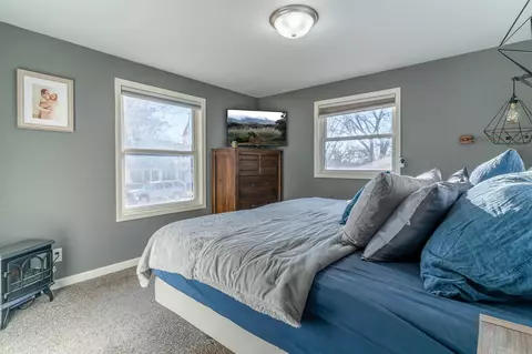902 7th St, Eldora, IA 50627 photo 4