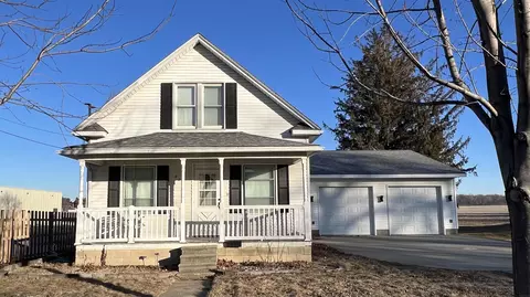 928 E Main St, New Hampton, IA 50659