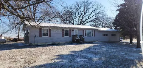 310 N Main St, Dundee, IA 52038
