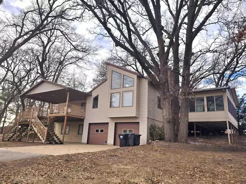 5512 Watters Rd, Hudson, IA 50643