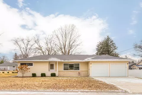 615 Wilshire Ave, Waterloo, IA 50701