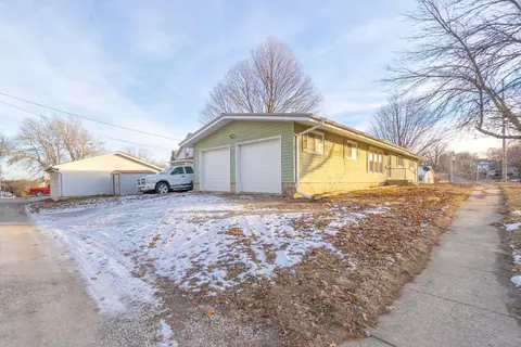 205 S Cherry St, Traer, IA 50675 photo 30