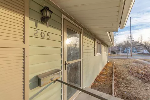 205 S Cherry St, Traer, IA 50675 photo 4