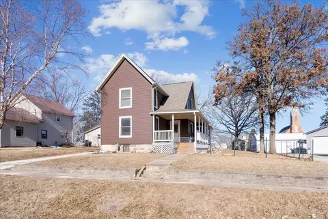 616 Woodbridge St, Nashua, IA 50658