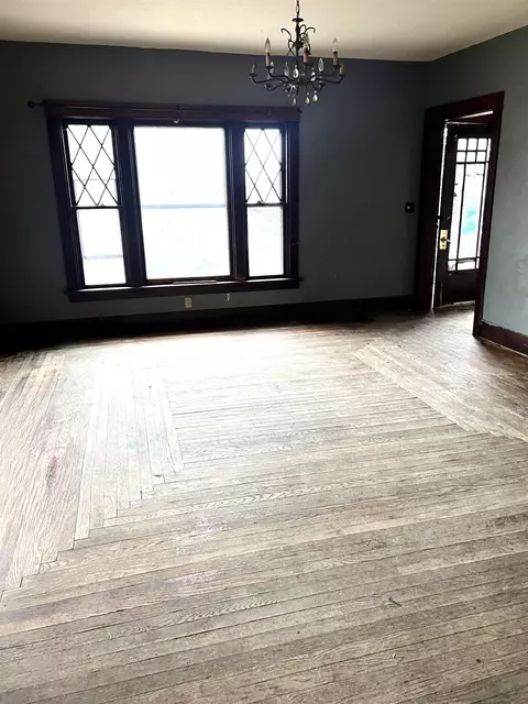 404 E Hayes St, Hazleton, IA 50641 photo 4