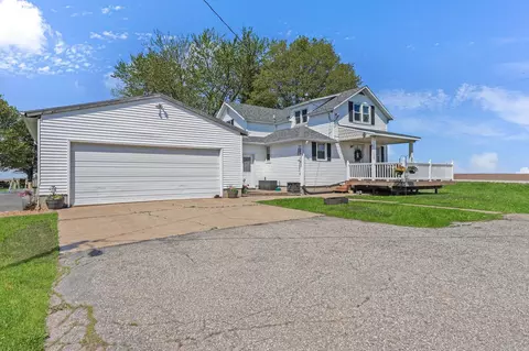 28708 215th St, Reinbeck, IA 50669