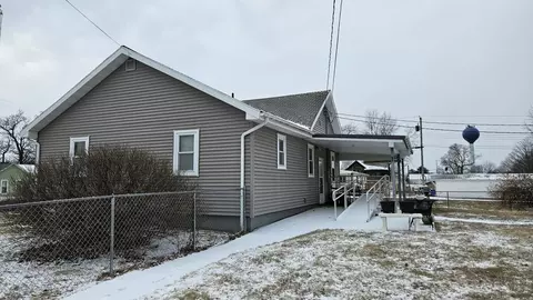 307 E Hayes St, Hazleton, IA 50641 photo 6