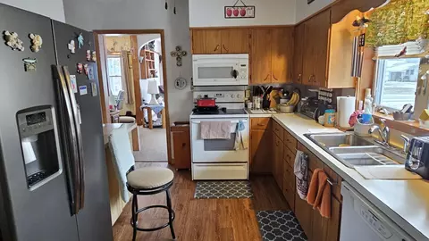 307 E Hayes St, Hazleton, IA 50641 photo 15