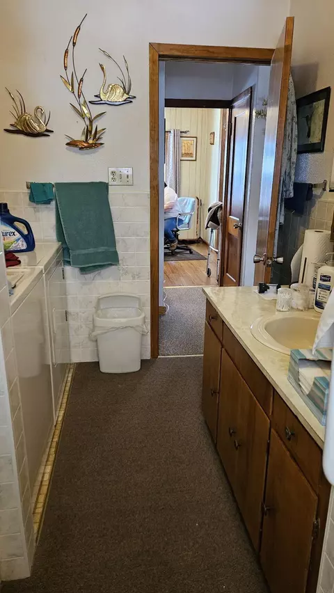 307 E Hayes St, Hazleton, IA 50641 photo 27