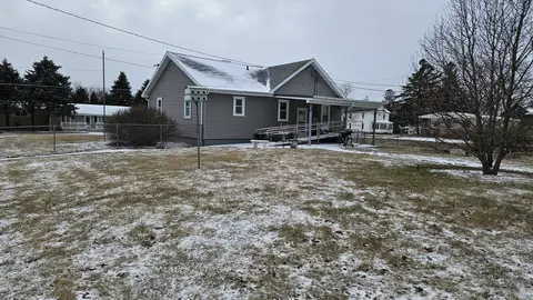 307 E Hayes St, Hazleton, IA 50641 photo 7