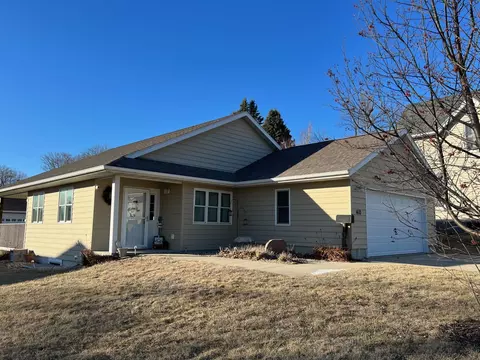 410 S Pine St, West Union, IA 52175