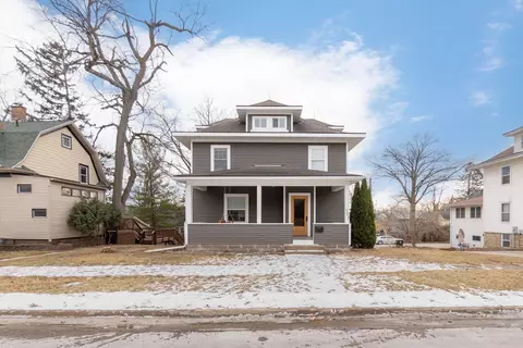 508 W Seerley Blvd, Cedar Falls, IA 50613