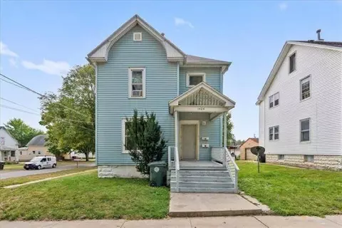 1424 Grant Ave, Waterloo, IA 50702