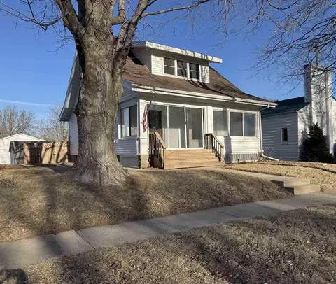 117 E Washington, Shell Rock, IA 50670