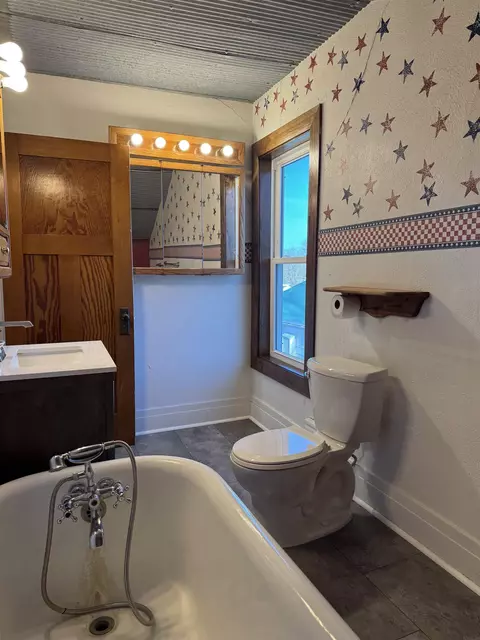 117 E Washington, Shell Rock, IA 50670 photo 20