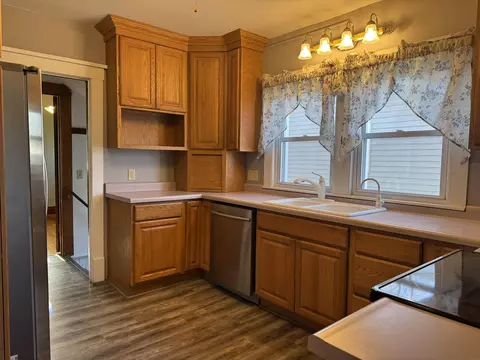 117 E Washington, Shell Rock, IA 50670 photo 10