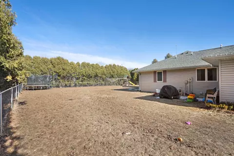 402 E 6th St, Readlyn, IA 50668 photo 24