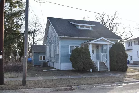 510 1st St S W, Oelwein, IA 50662