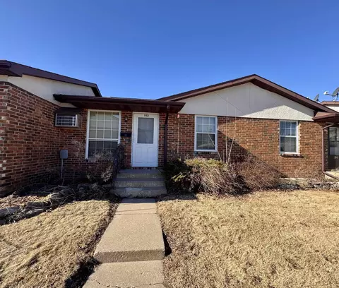 102 NW 2nd St, Waukon, IA 52172