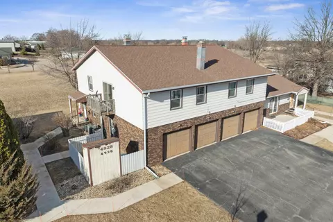4928 Fostoria Dr, Waterloo, IA 50701
