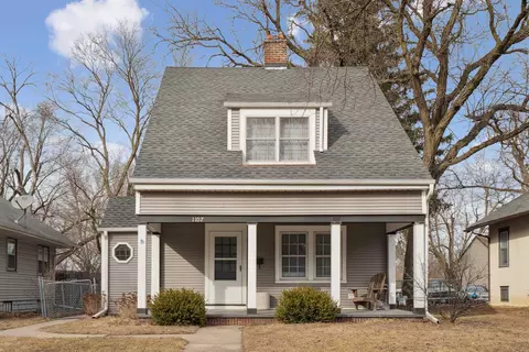 1107 Vine St, Waterloo, IA 50703