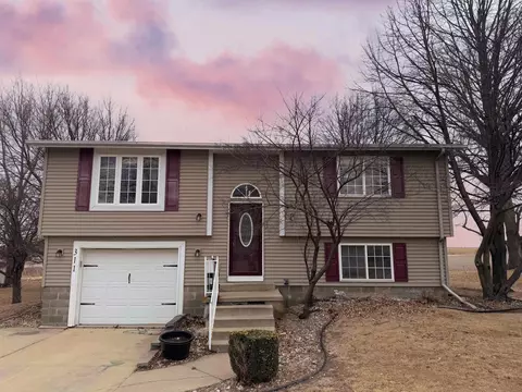 311 Sunrise St, Denver, IA 50622