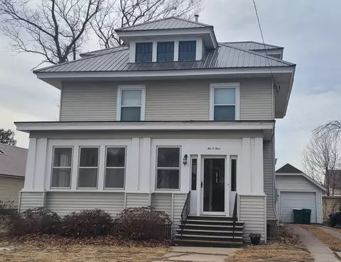 204 S Main St, Monona, IA 52159