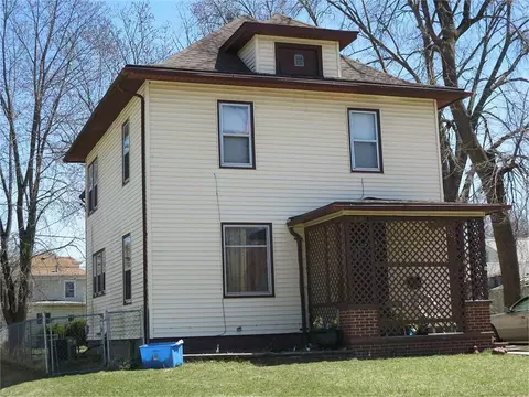 412 Reed St, Waterloo, IA 50703