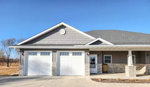 2086-12 Three Elms Park Rd, Independence, IA 50644