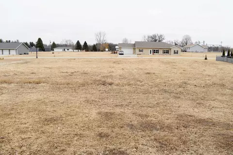 10 Clayton Blvd, Osage, IA 50461