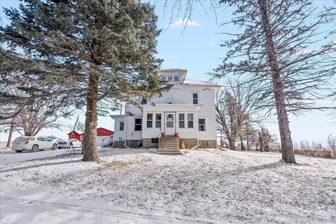 32567 160th St, Clarksville, IA 50619