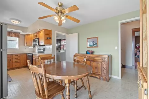 8489 Farley Rd, Farley, IA 52046 photo 6