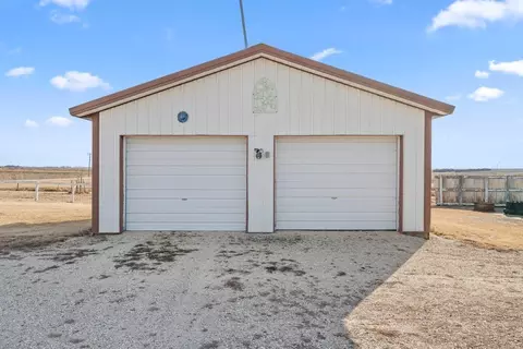 8489 Farley Rd, Farley, IA 52046 photo 28