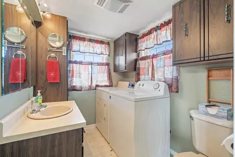 8489 Farley Rd, Farley, IA 52046 photo 14