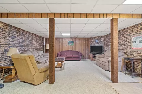 8489 Farley Rd, Farley, IA 52046 photo 22