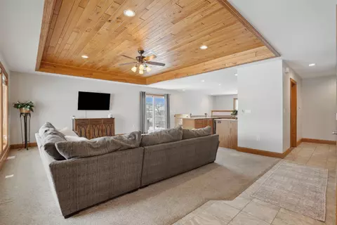 2402 Aspen Lane Rd, Decorah, IA 52101 photo 6