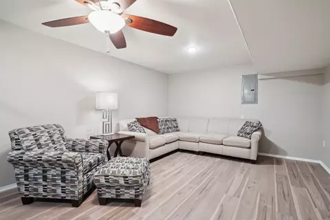 715 Grindstone Cir, Waterloo, IA 50702 photo 25
