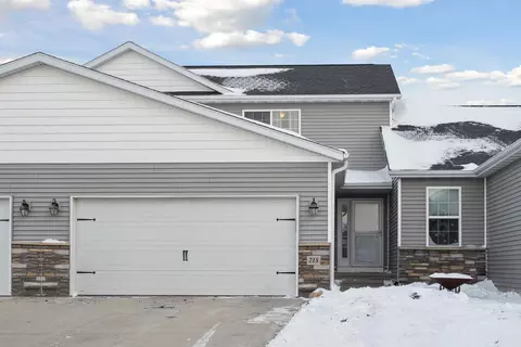 715 Grindstone Cir, Waterloo, IA 50702 photo 2